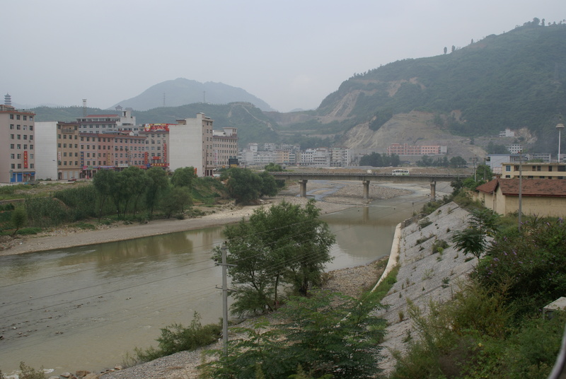 Image: /media/?path=/trips/2007-08-13 China/2007-08-19_Xi'an-Wudang/20070819-112118-0-Jon.jpg